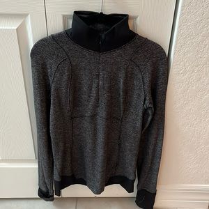 Lululemon women’s 1/4 zip pullover sweater